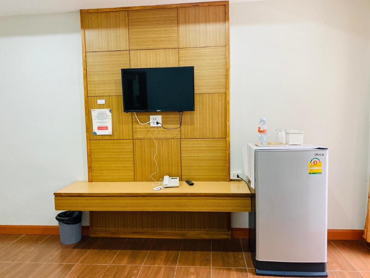 เมธาพาเลซ Hotel สกลนคร ภายนอก รูปภาพ