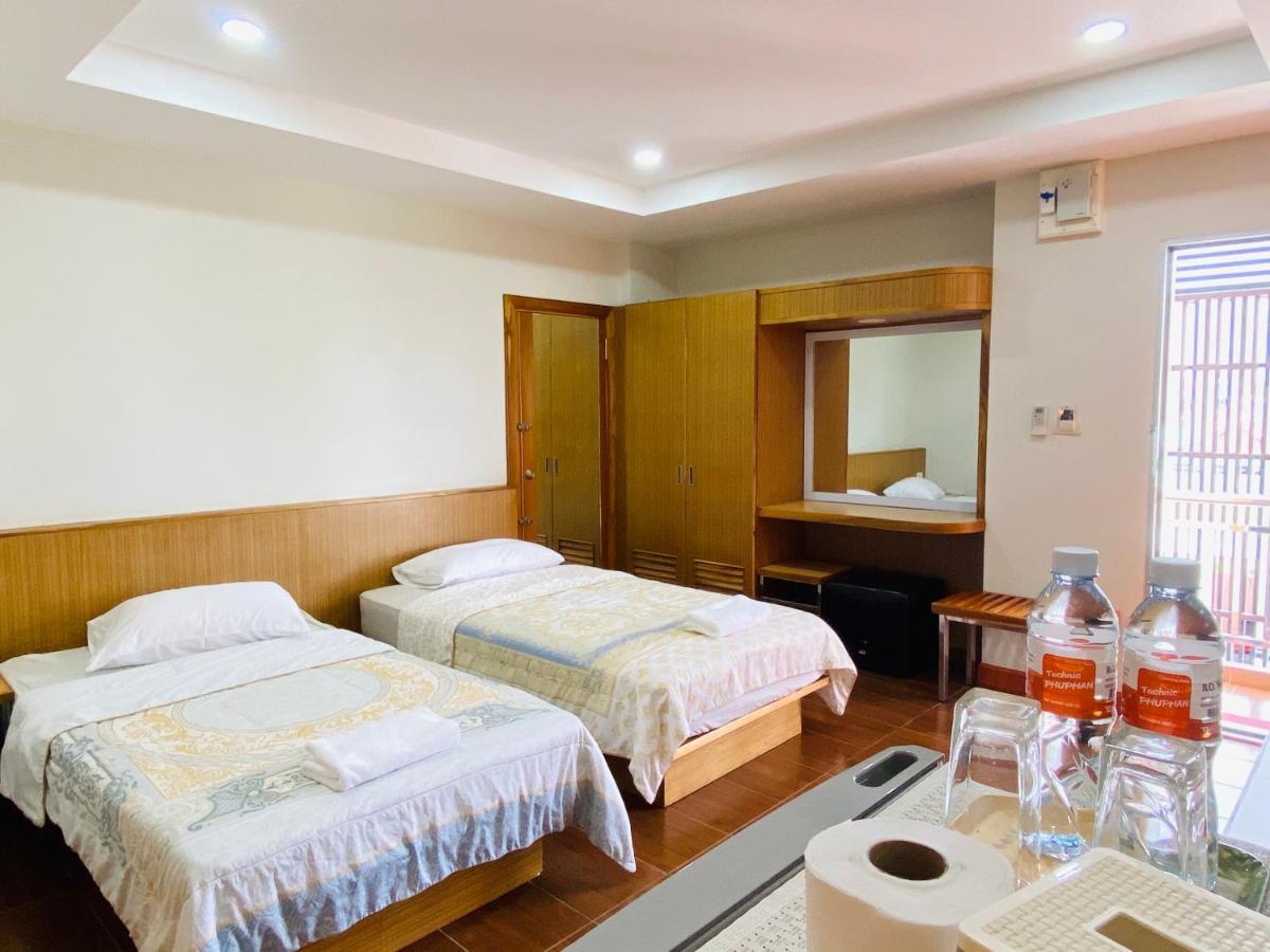 เมธาพาเลซ Hotel สกลนคร ภายนอก รูปภาพ