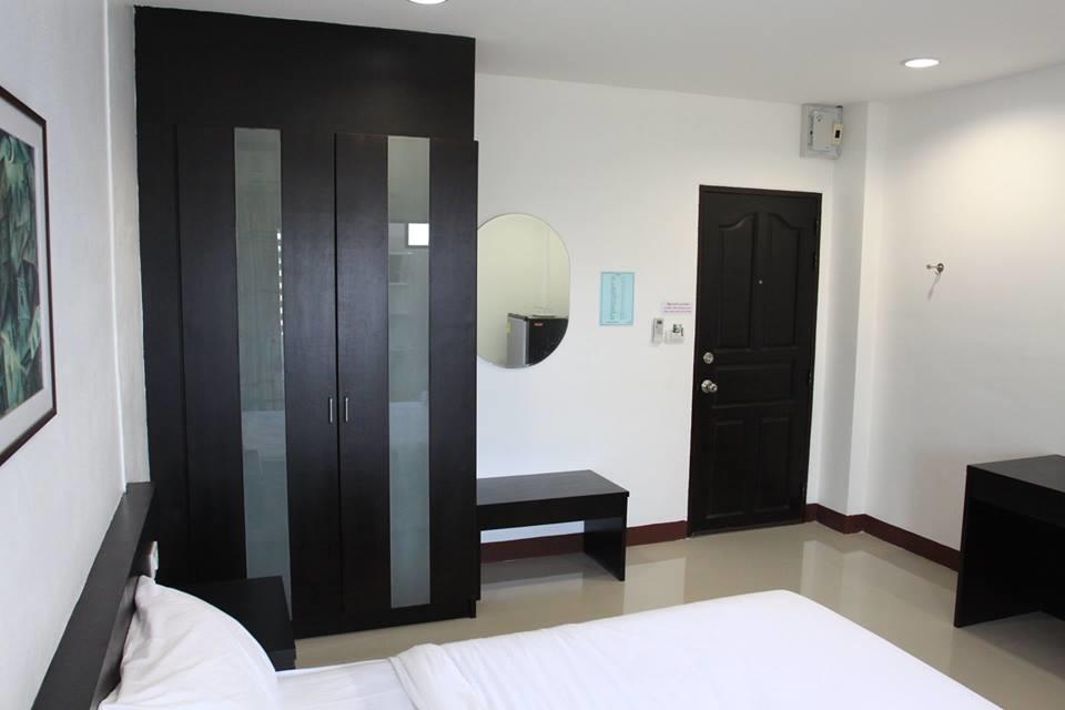 เมธาพาเลซ Hotel สกลนคร ภายนอก รูปภาพ