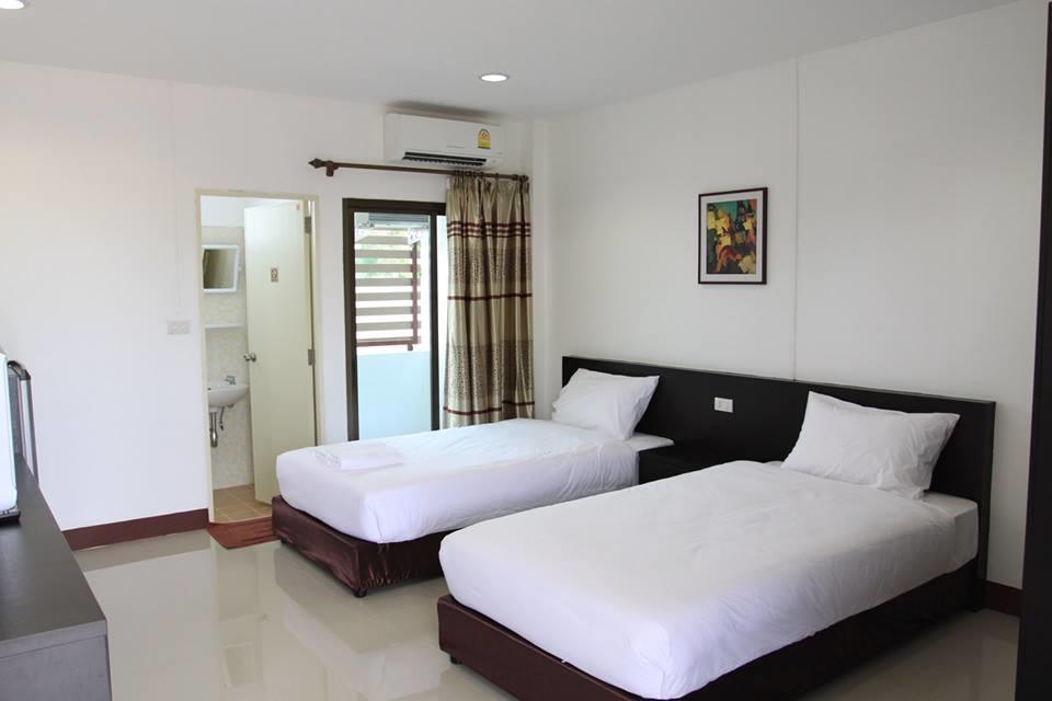 เมธาพาเลซ Hotel สกลนคร ภายนอก รูปภาพ
