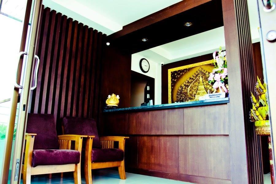 เมธาพาเลซ Hotel สกลนคร ภายนอก รูปภาพ